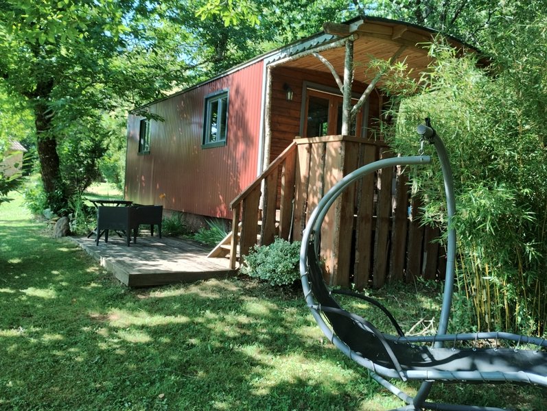 Hébergement AbracadaRoom : Roulotte coté piscine - Image 12