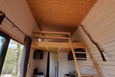 Proche provins tiny house au bord de l’eau · forêt à Soisy Bouy (3)