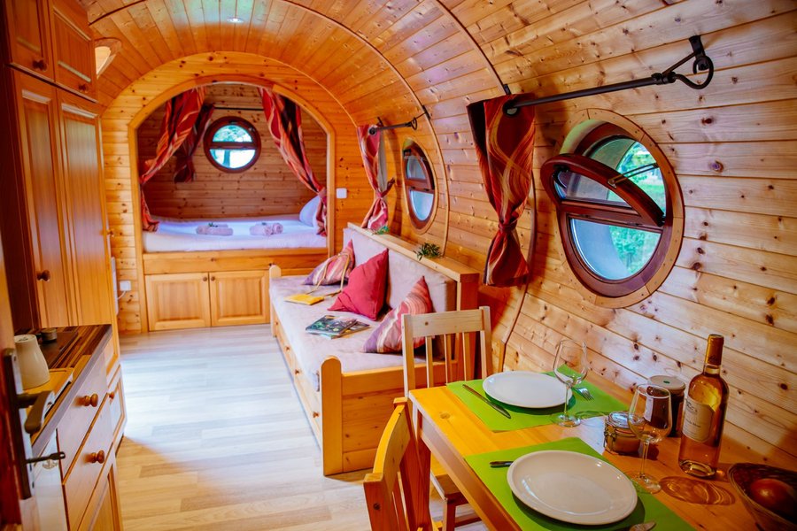 Hébergement AbracadaRoom : Roulotte viticole - Image 7