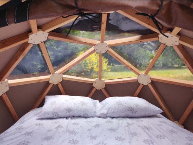 Hébergement AbracadaRoom : Dodôme étoilé - La mini-bulle, la tête dans les étoiles. - Image 2