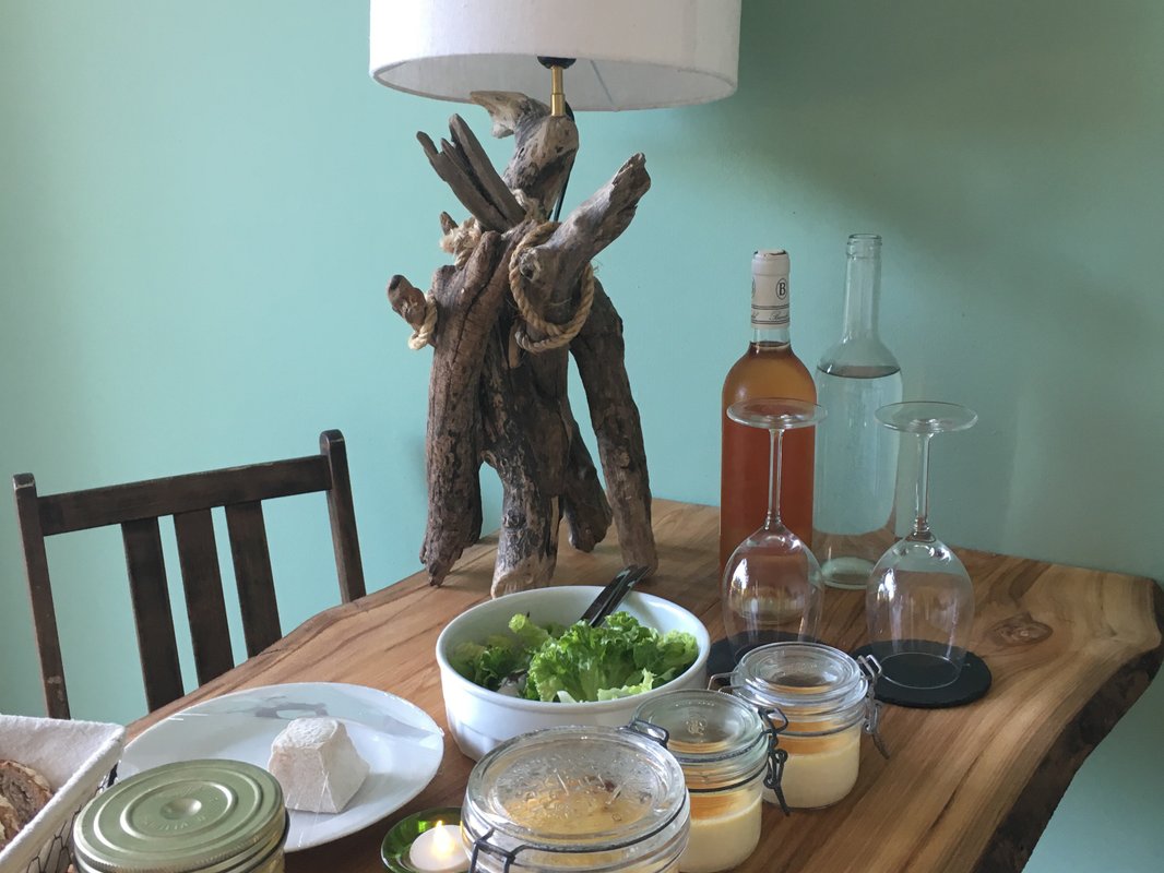 La Petite Cabane & Spa à Maureville (11)