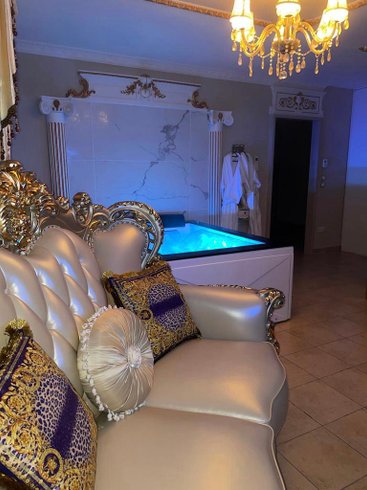 Domaine AbracadaRoom : Love Room Spa Le Petit Versailles - Image 16