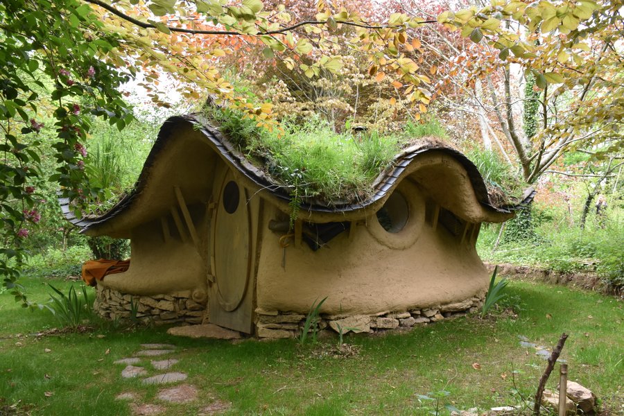 Domaine AbracadaRoom : The International Love-Shack Camp - Image 5