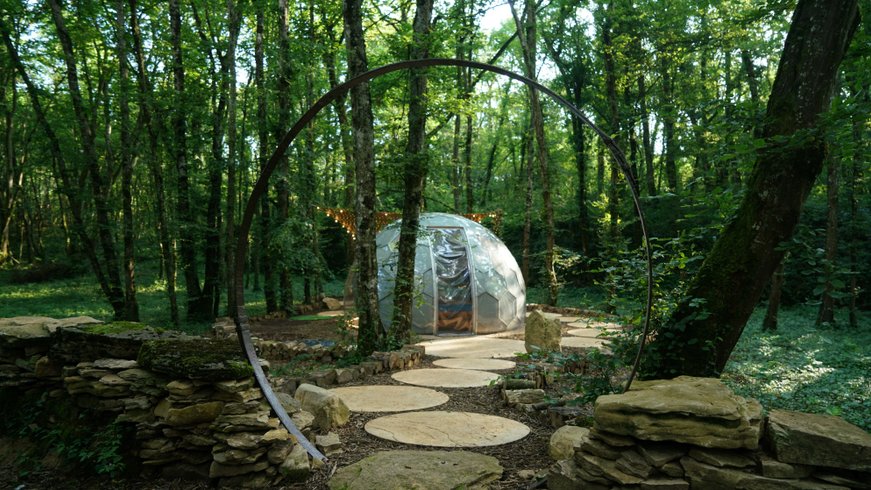 Hébergement AbracadaRoom : Bulle  au coeur des bois- Royaume des Textures - Image 1