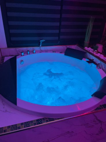 Hébergement AbracadaRoom : L’Aurore love room & Spa - Image 9