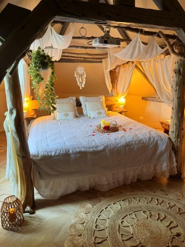 Hébergement AbracadaRoom : Évasion Sauvage et Luxe : Une Suite d’Exception À 10 minutes du centre ville d'AMIENS - Image 10