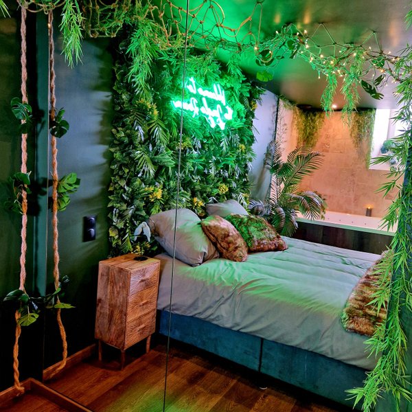 Hébergement AbracadaRoom : Jungle Room & Spa - Image 3