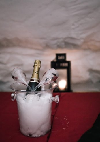 Domaine AbracadaRoom : Blacksheep Village Igloo - Image 6