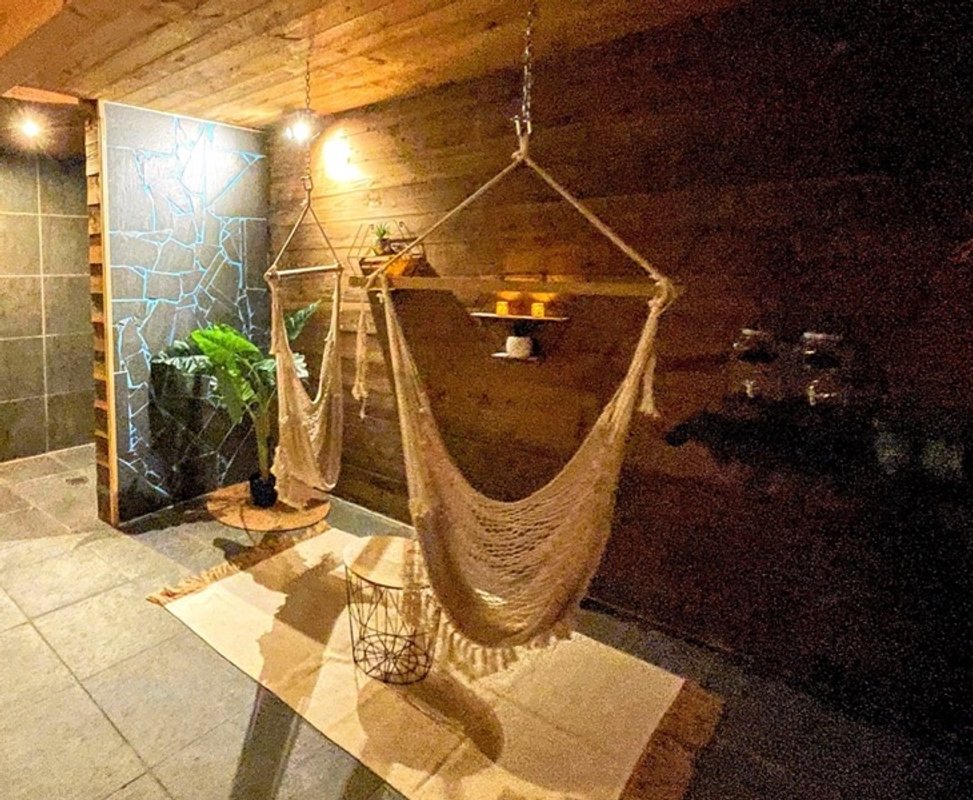 Glamping : nos dômes & son lac privé à Sadirac (18)