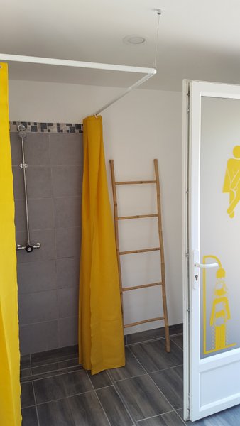 Hébergement AbracadaRoom : Container Jaune Soleil - Image 10
