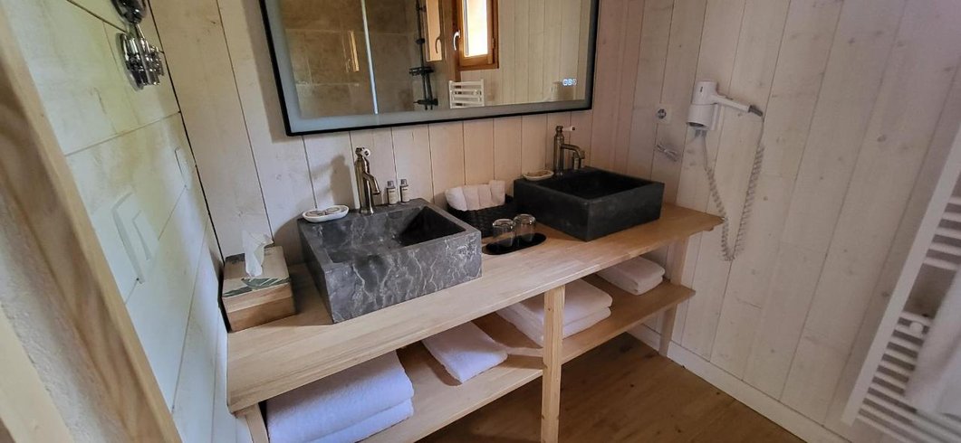 Hébergement AbracadaRoom : Cabane Château duplex - Spa/Jacuzzi™ - Aulteribe - Image 12