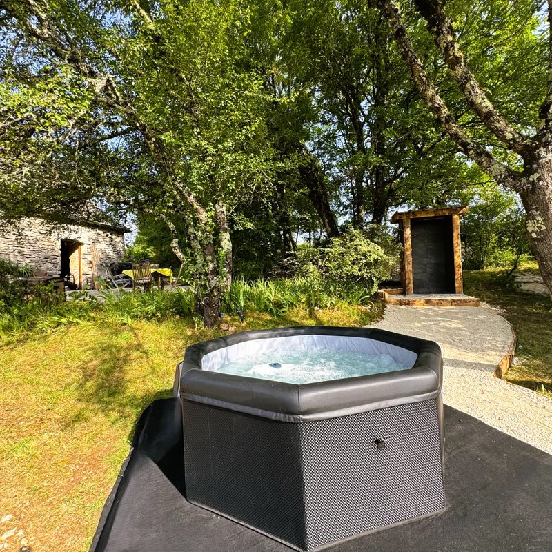 Le Refuge des Etoiles & Spa privatif à Larnagol (3)