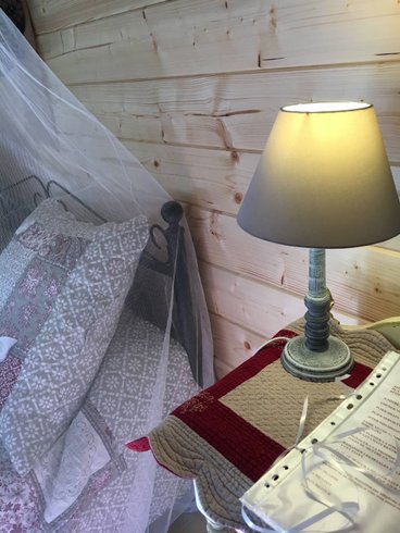 Hébergement AbracadaRoom : Cabane Romantique Du Jardin Balnéothérapie - Image 3