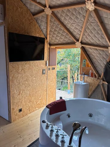 Hébergement AbracadaRoom : Dôme Climatisé & Balnéothérapie - Image 7