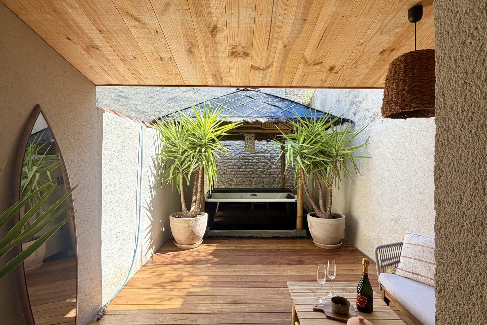 Hébergement UnicStay : Suite Brésilienne de Luxe • Jacuzzi Privé• Cognac à Cognac