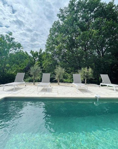 Hébergement AbracadaRoom : Tipi en bois avec petit-déjeuner et accès piscine - Image 7