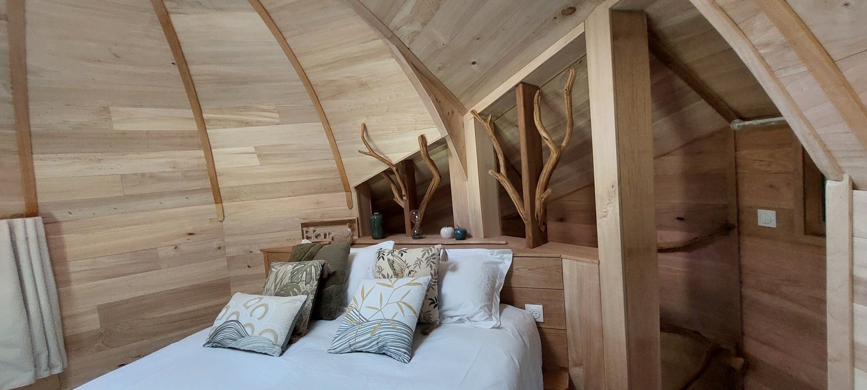 Cabane perchée ASTERIA & Spa à Sarrant (15)