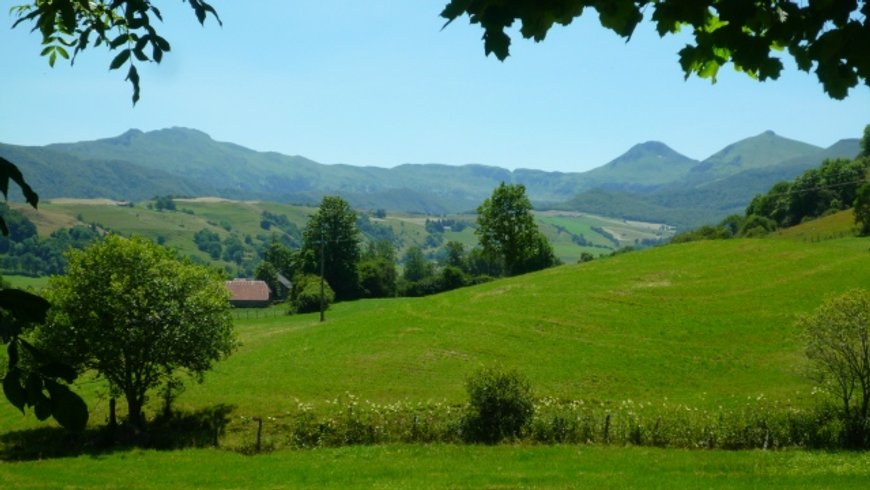 Domaine AbracadaRoom : Cabanes & Spa du Puy Mary - Image 1