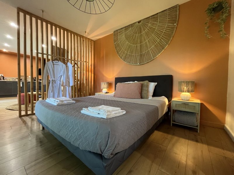 Hébergement AbracadaRoom : Les Cabanes du Lac - Cabane du Chêne & SPA - Image 2