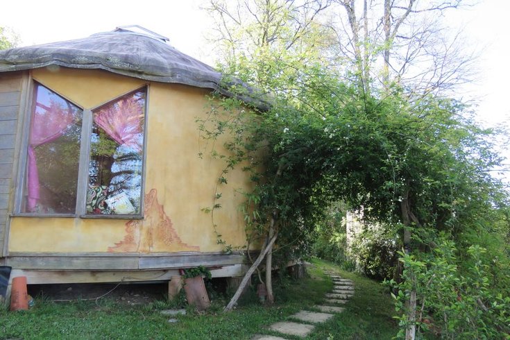 Hébergement AbracadaRoom : Yourte contemporaine au coeur de la foret - Image 5