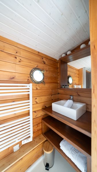 Hébergement AbracadaRoom : Toue Cabanée  & SPA - Image 19