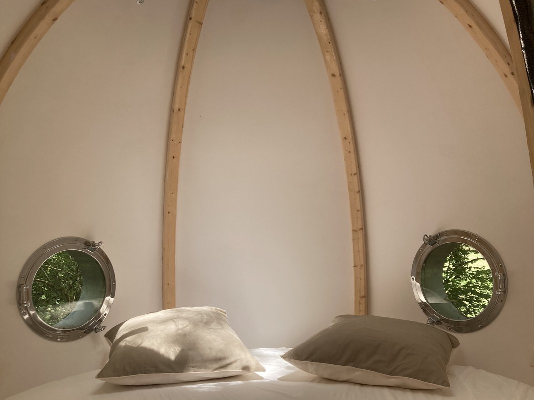 Cabane lov'nid spa Tromso à La Baconnière (5)