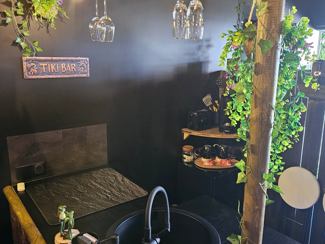 Secret love garden loveroom n'spa à Soleymieu (14)