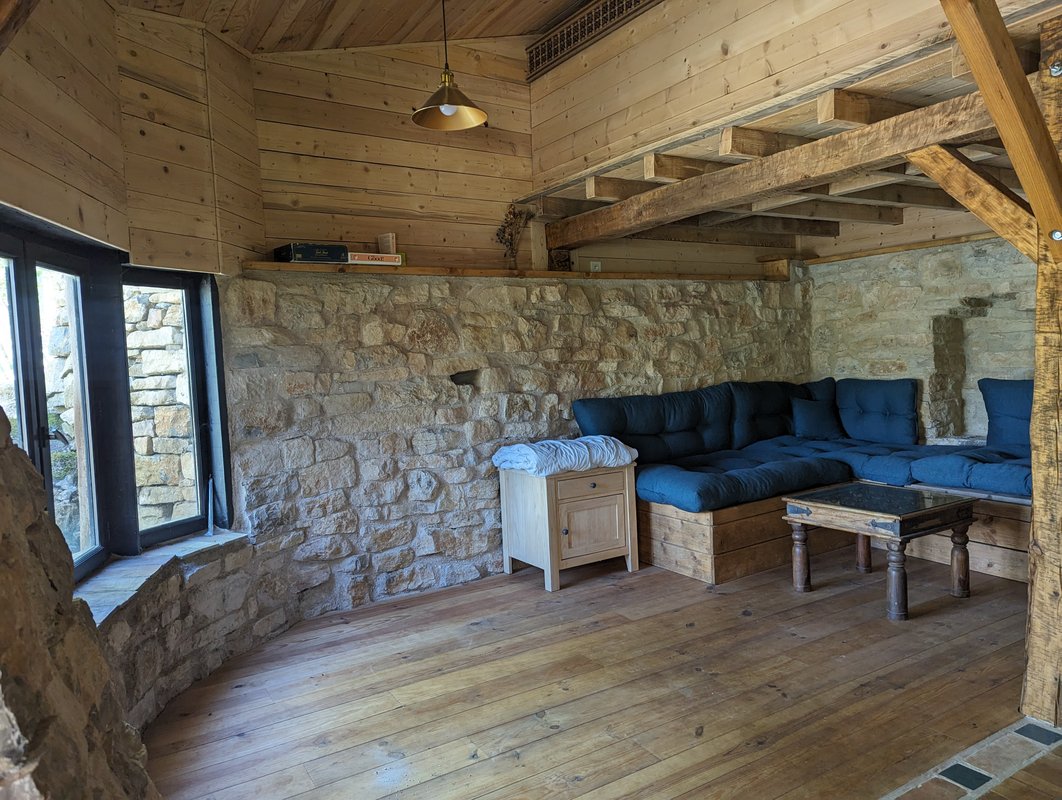 Maison organique à la mauvaise herbe à Barjols (14)