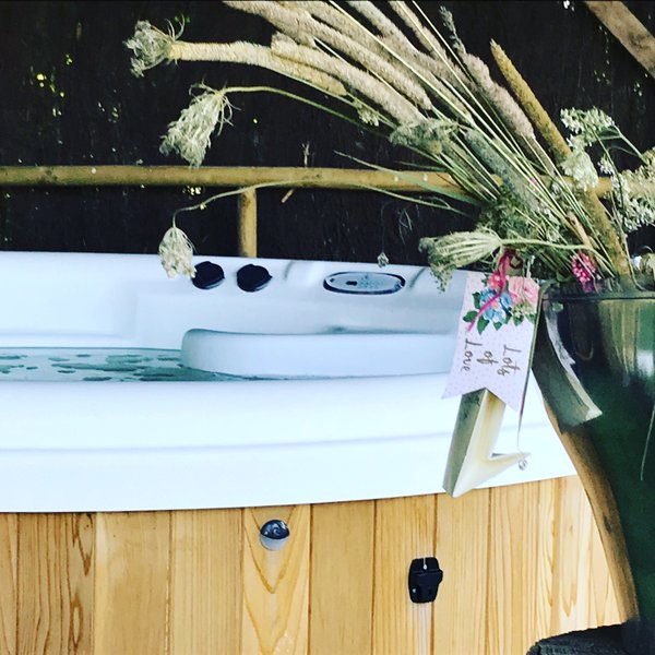 Hébergement AbracadaRoom : La Bulle au bord de l'eau & Spa et Vélos électriques - Image 6