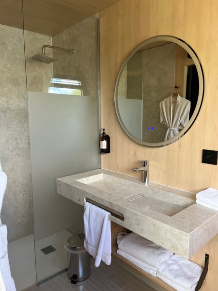 Hébergement AbracadaRoom : Lodge Sur L'Eau & Bain Nordique Privatif - Image 6