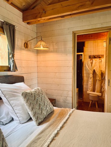 Hébergement AbracadaRoom : "Le Temps d'un Rêve" - Spa & Sauna - Dôme à Bulles - Image 10