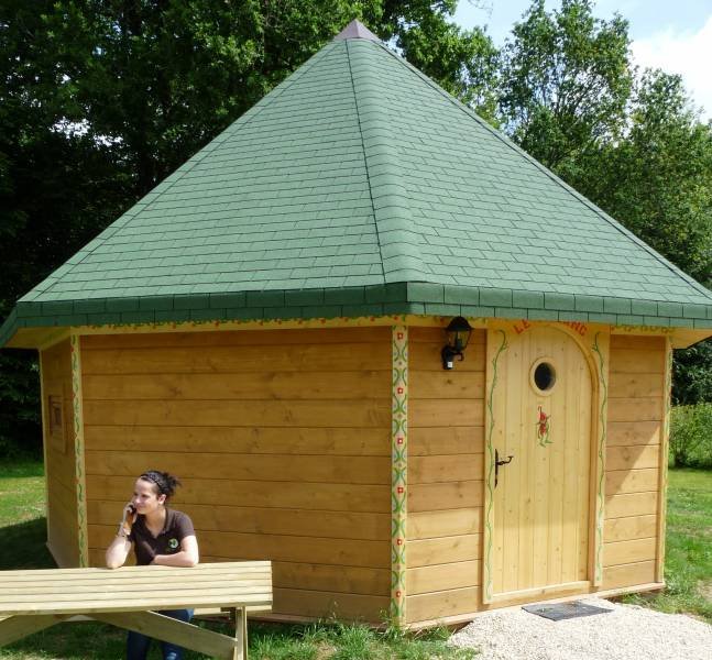 Hébergement AbracadaRoom : Yourte Isba n°3 - Image 5