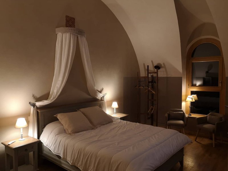 Hébergement AbracadaRoom : La Chapelle-Moulin & SPA - Nuit romantique "dans une cascade" - Image 10