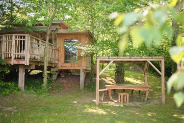 Cabane Canadienne Au Fil de l'Eau à St-Léger-Aux-Bois (1)