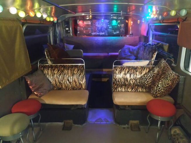 Hébergement AbracadaRoom : Le YeSlowBus en fête - Image 28