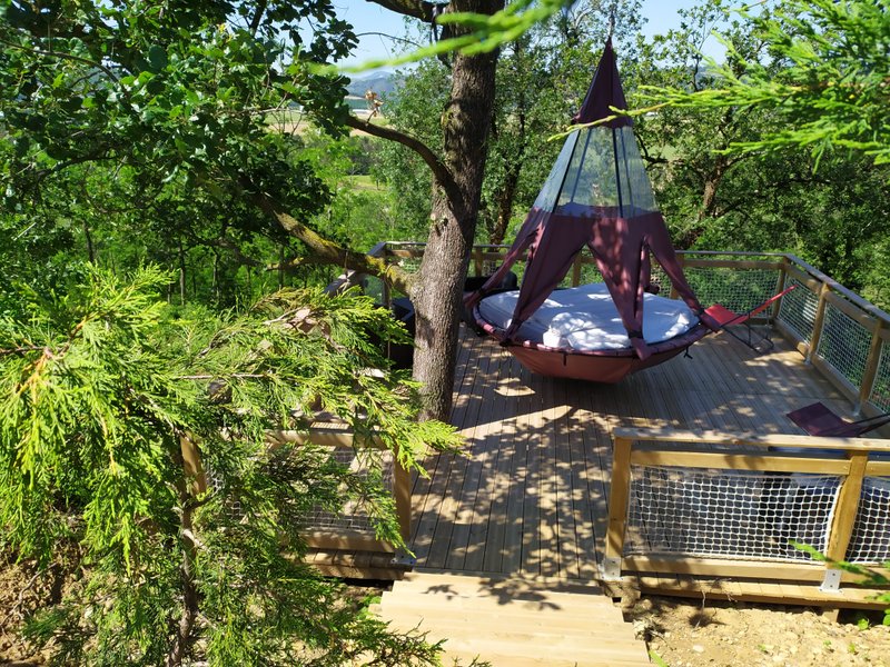 Hébergement AbracadaRoom : Tente Suspendue Rubis - Image 3