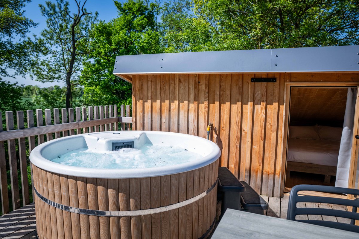 Cabane Spa  Horizon  5 pers à Bâgé-Dommartin (11)