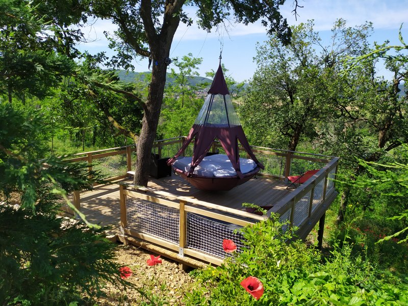 Hébergement AbracadaRoom : Tente Suspendue Rubis - Image 1