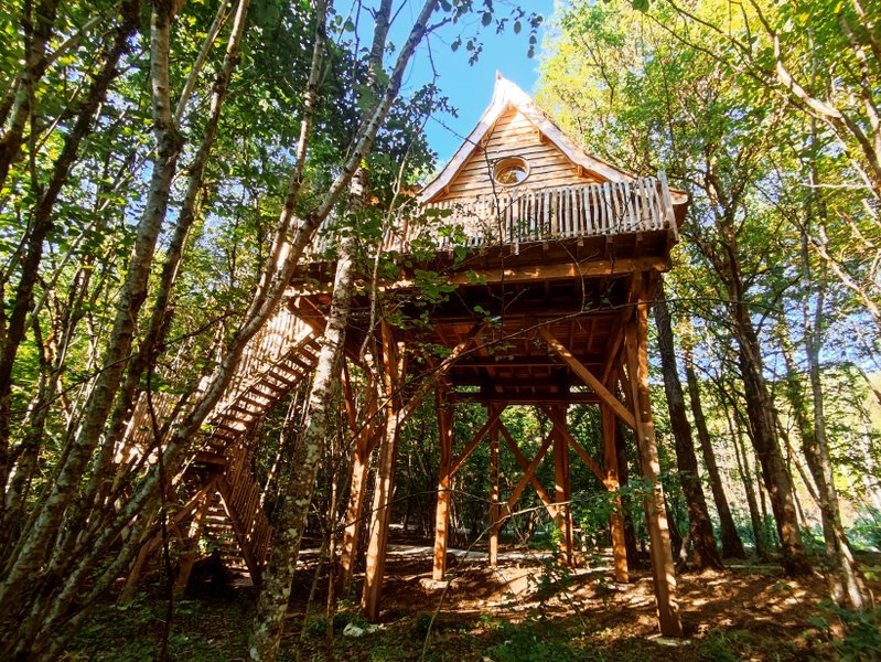 Hébergement AbracadaRoom : Cabane féérique  Spa - Cigogne noire - Image 4