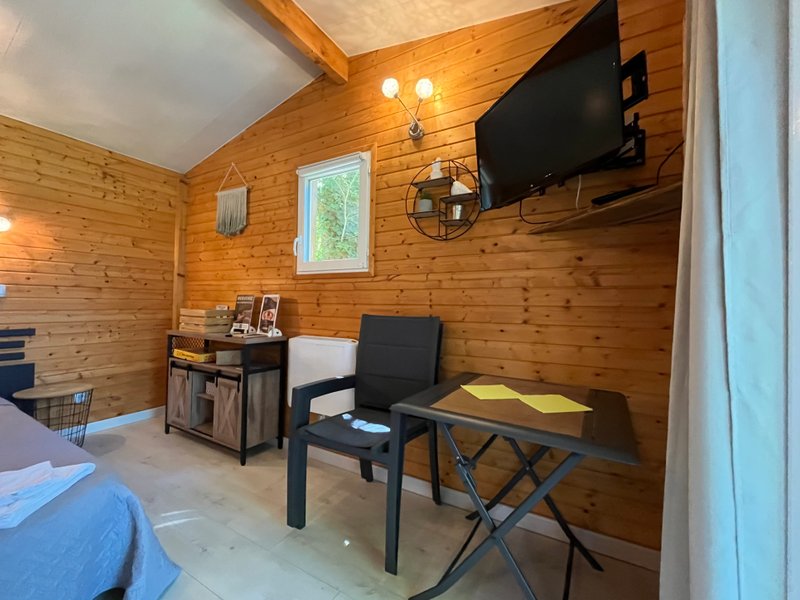 Hébergement AbracadaRoom : Les Cabanes du Lac - Cabane du Frêne & SPA - Image 5