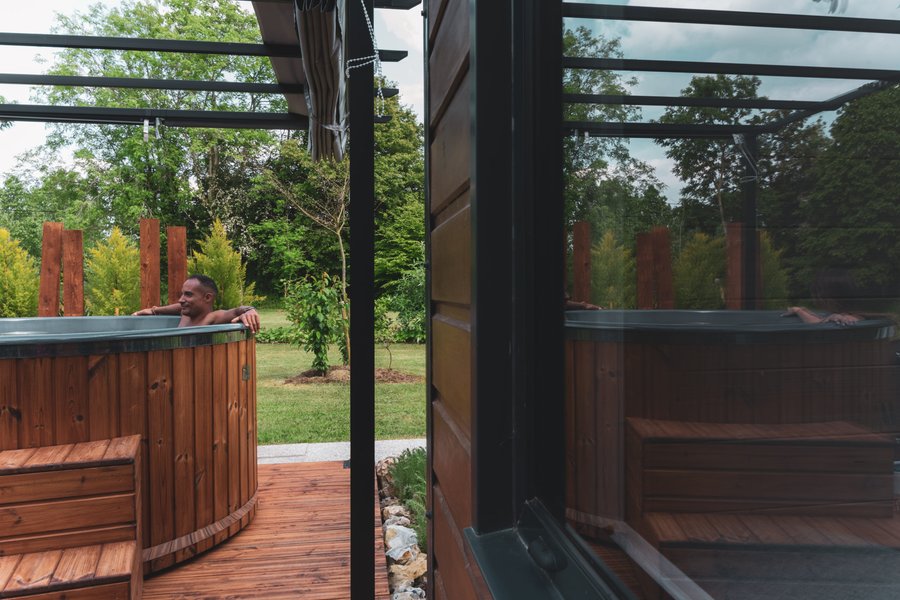 Hébergement AbracadaRoom : La Tiny House & SPA du Lutin Many - Image 6