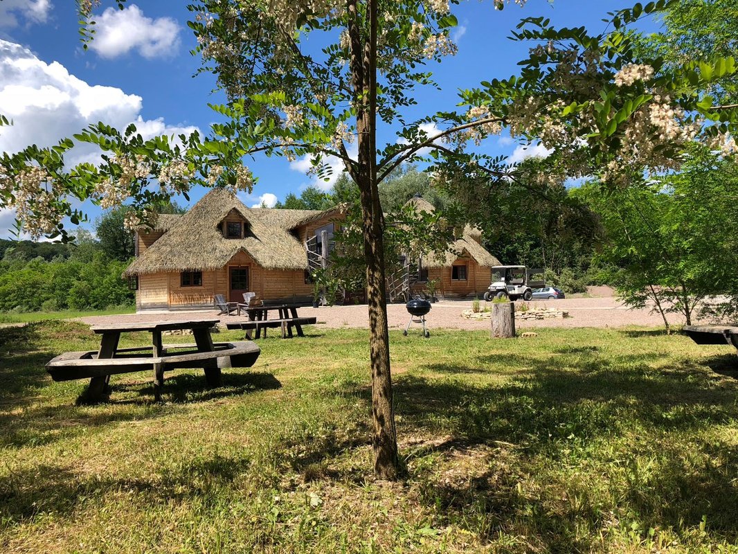 Cabane Spa Roseau à Chassey-Lès-Montbozon (12)