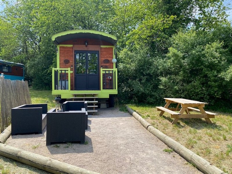 Domaine AbracadaRoom : Le domaine des drôles de dames - Image 5