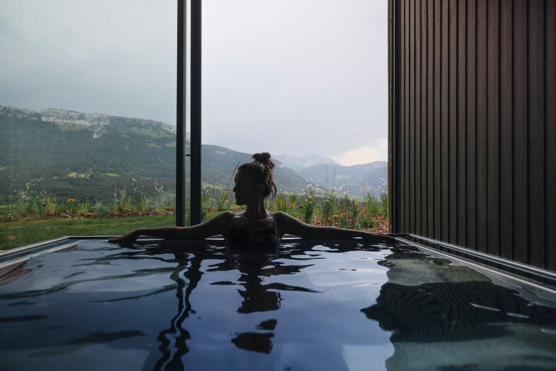 Hébergement UnicStay : Unik Lodges Annecy - Aurore - Nuit insolite avec vue montagne et spa privé à Leschaux