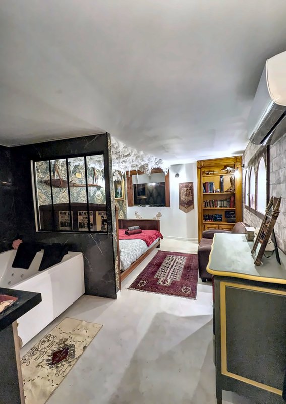 Le Repaire du Sorcier - Appartement magique & Spa à Caumont Sur Durance (5)