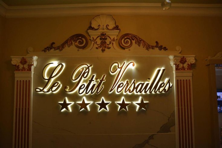 Domaine AbracadaRoom : Love Room Spa Le Petit Versailles - Image 21