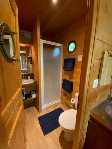 Hébergement AbracadaRoom : Roulotte Odine - Image 6