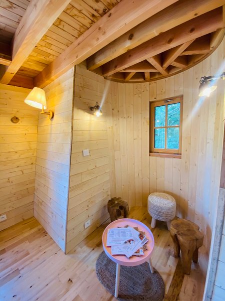 Hébergement AbracadaRoom : Le Repaire du dragon, château féérique avec SPA - Image 12