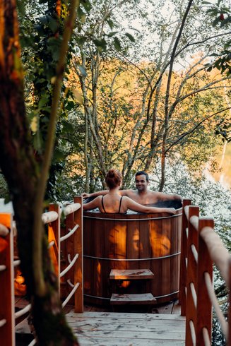 Hébergement AbracadaRoom : Cabanes Duo Spa sur Pilotis au Bord de l'Eau - Image 8