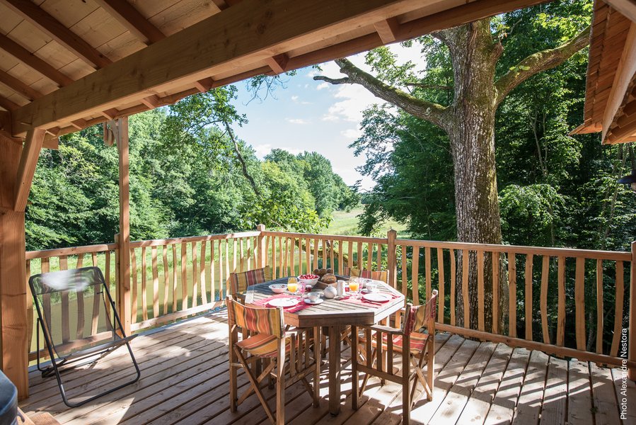 petit-déjeuner ou repas-cabane dans les arbres-séjour insolite en famille-centre-abracadaroom